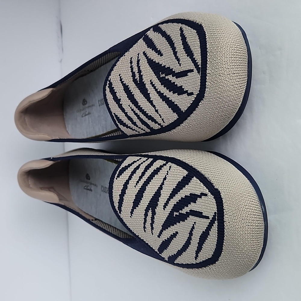 Clark's slip-on Carly star casual shoes - Picture 2 of 9